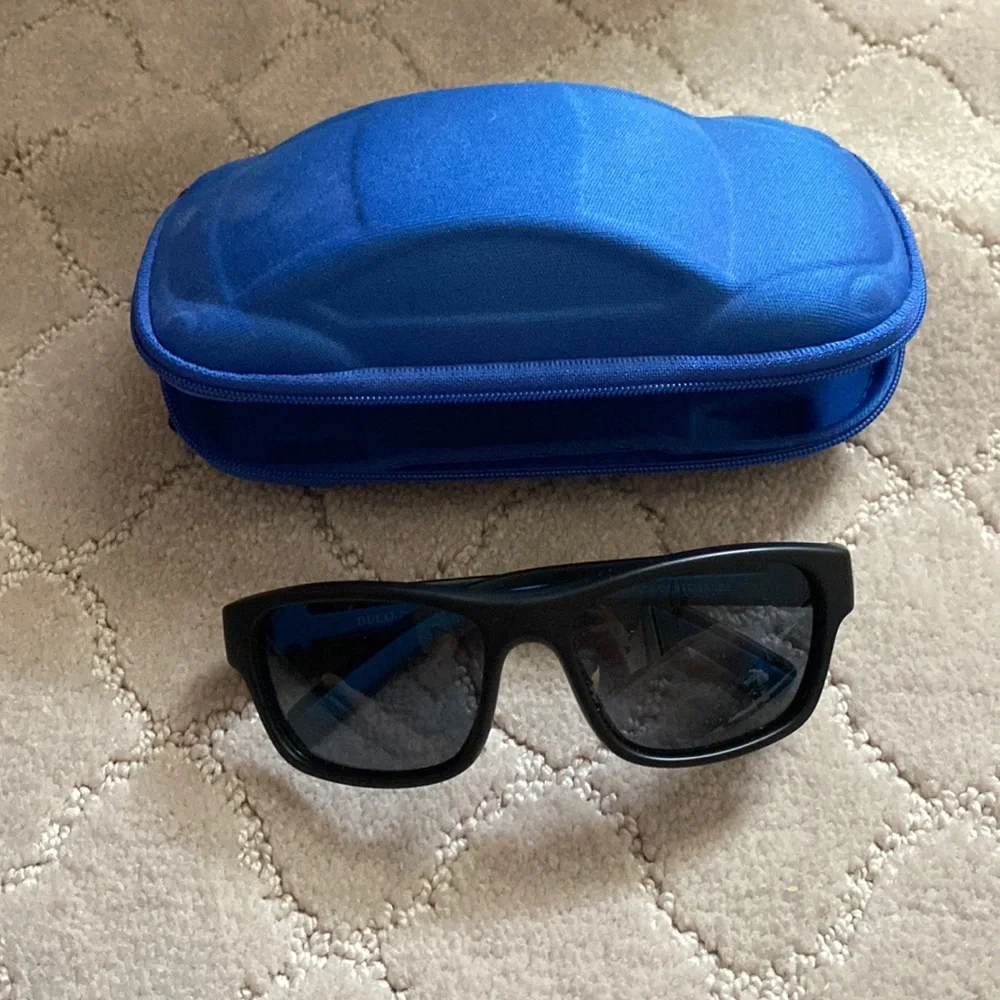 Boy’s sunglasses